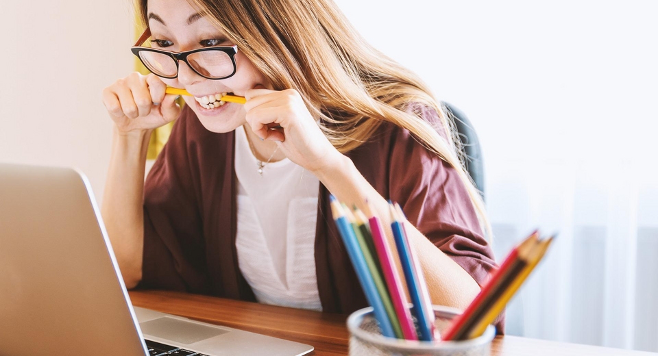 woman working on the computer